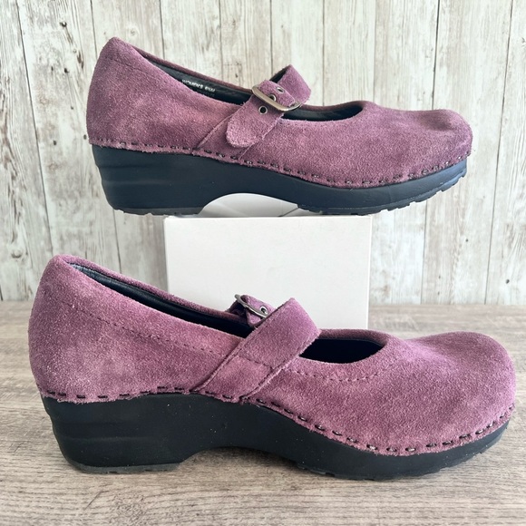 LL Bean Suede Mary Jane Clogs - Picture 6 of 7